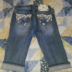 Girls Miss Me 8 Cuffed Capri